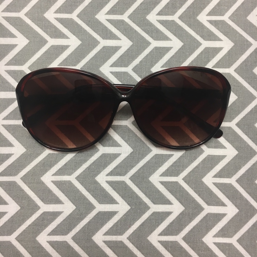 Catalina brown sunglasses!